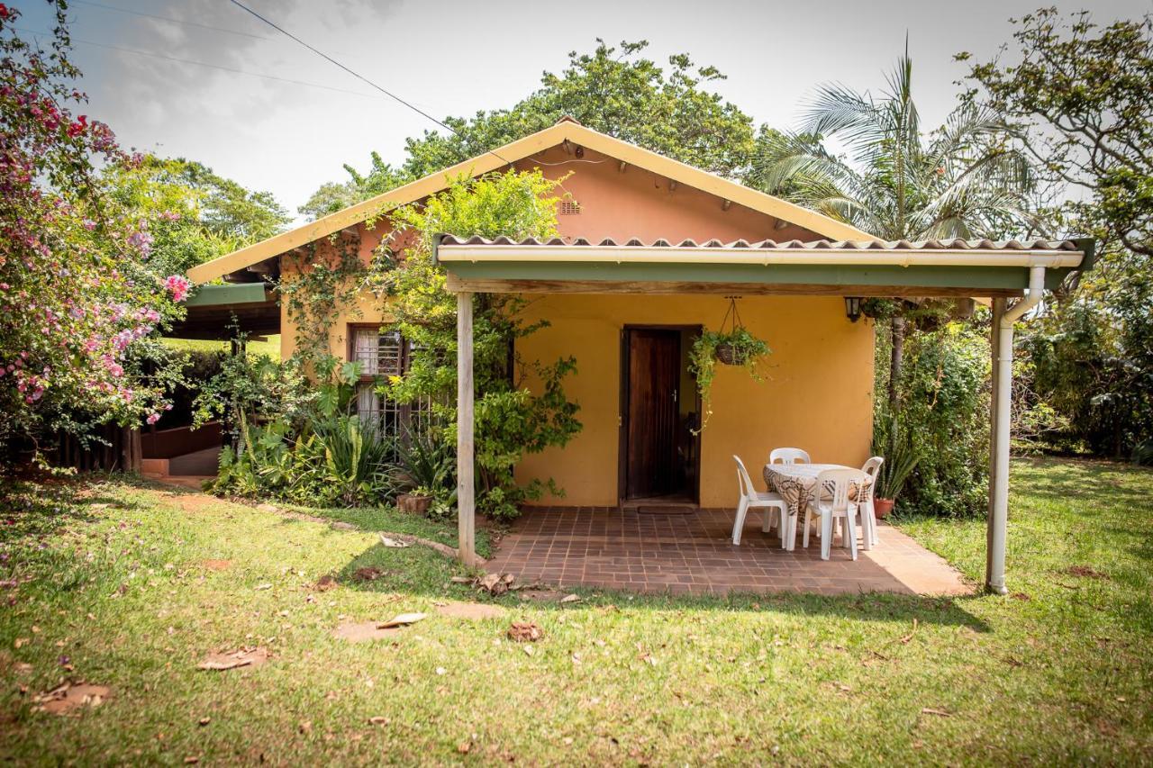 Ku-Boboyi River Lodge ポート・エドワード エクステリア 写真